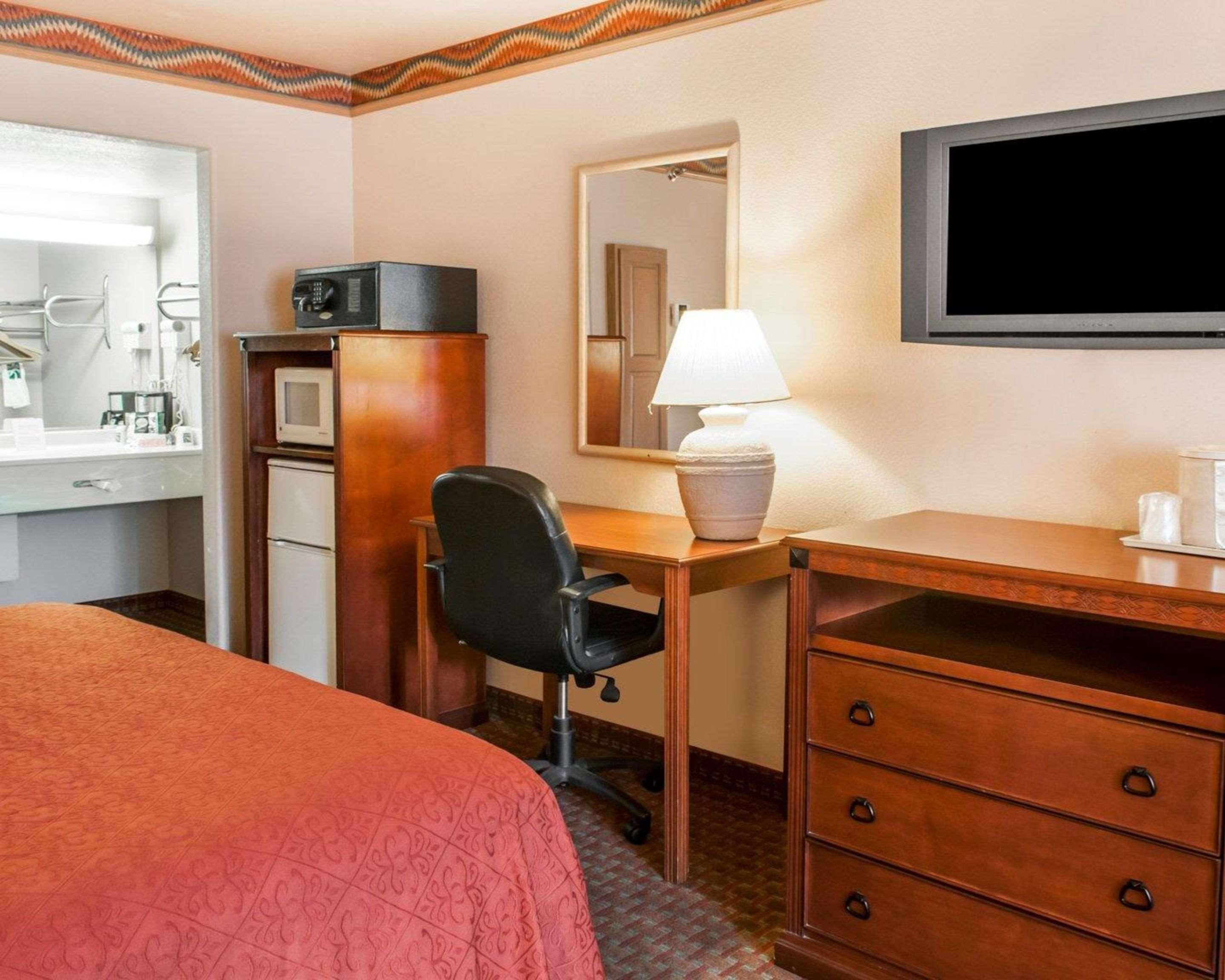 Quality Inn & Suites Las Cruces - University Area Bagian luar foto