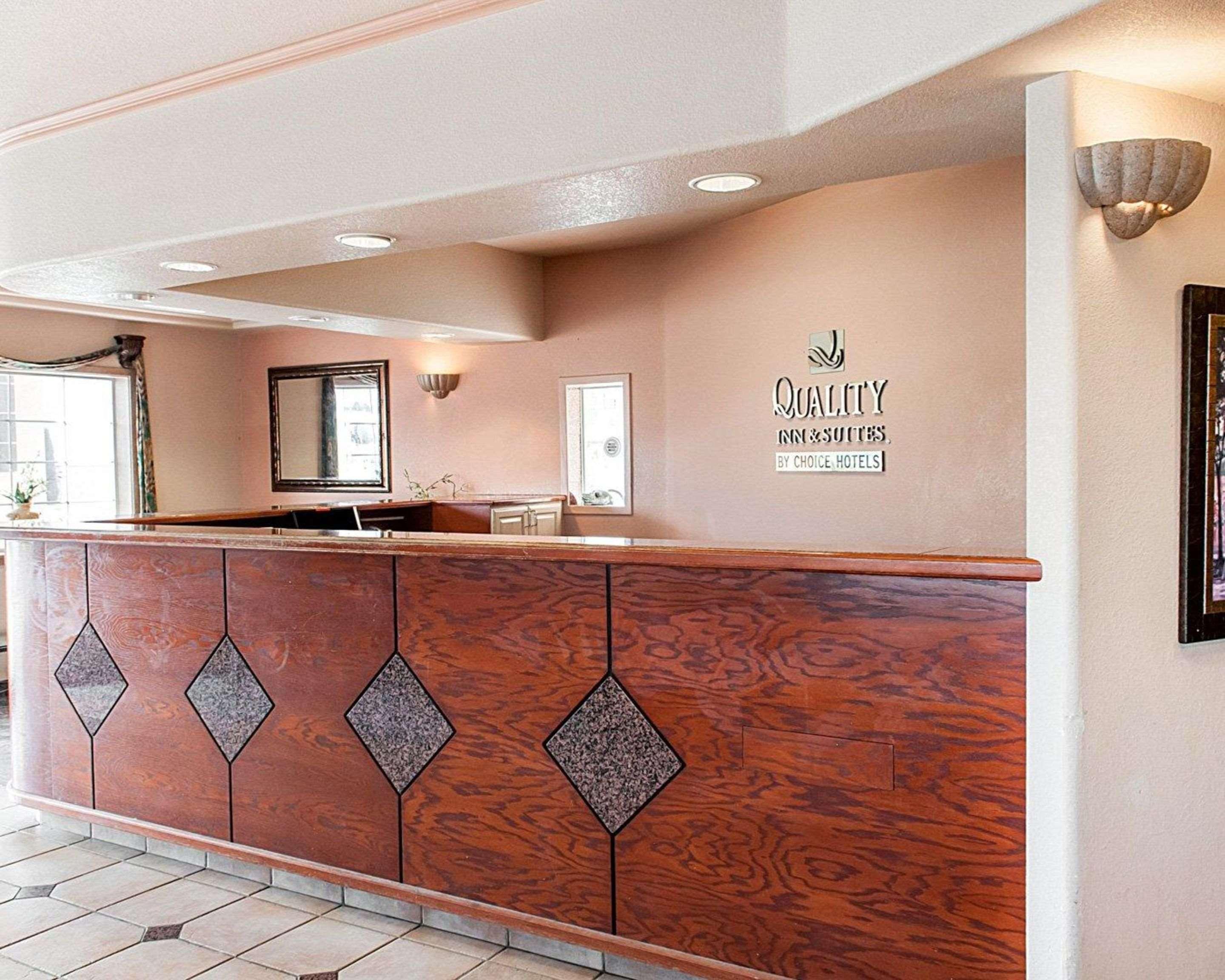 Quality Inn & Suites Las Cruces - University Area Bagian luar foto