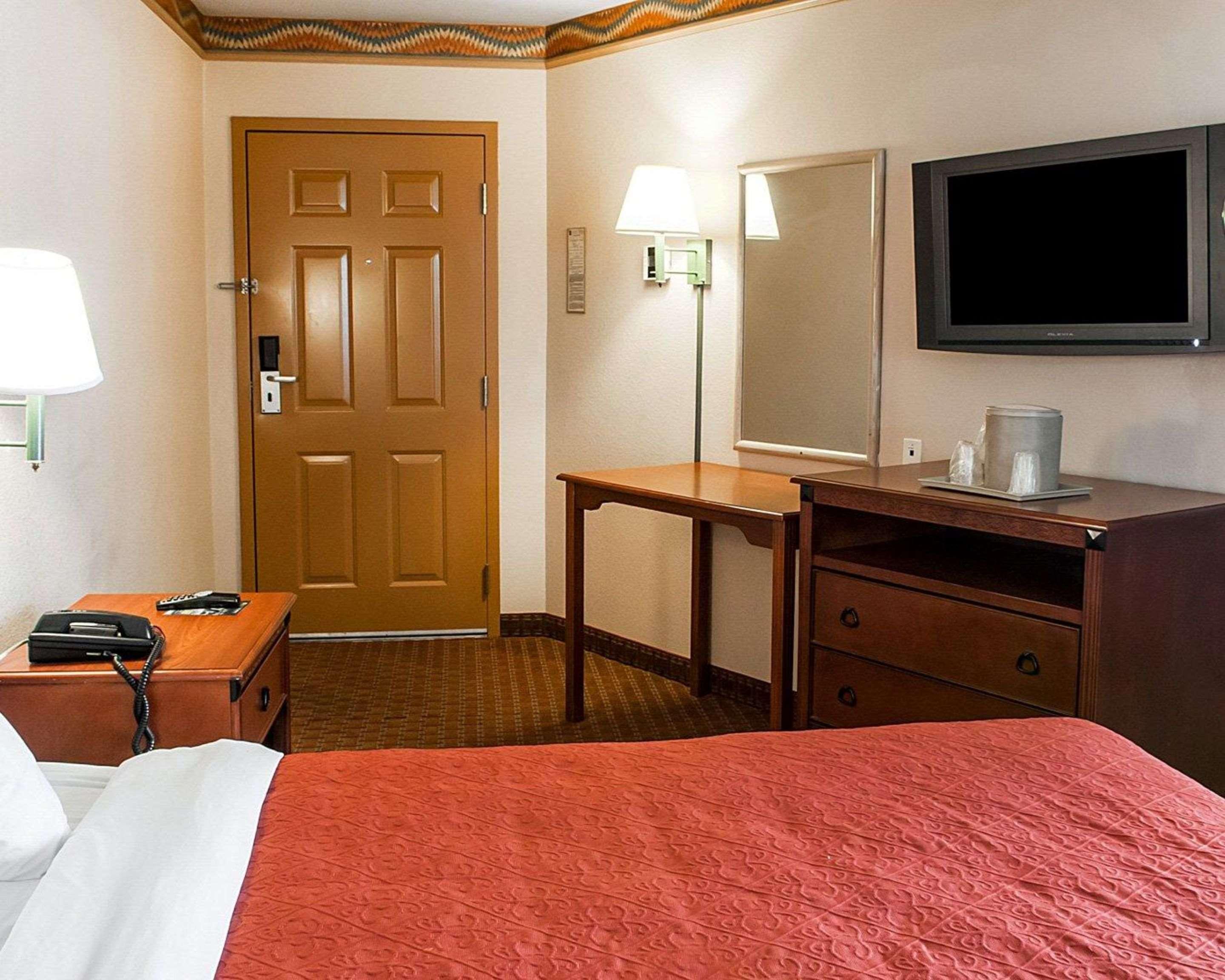 Quality Inn & Suites Las Cruces - University Area Bagian luar foto