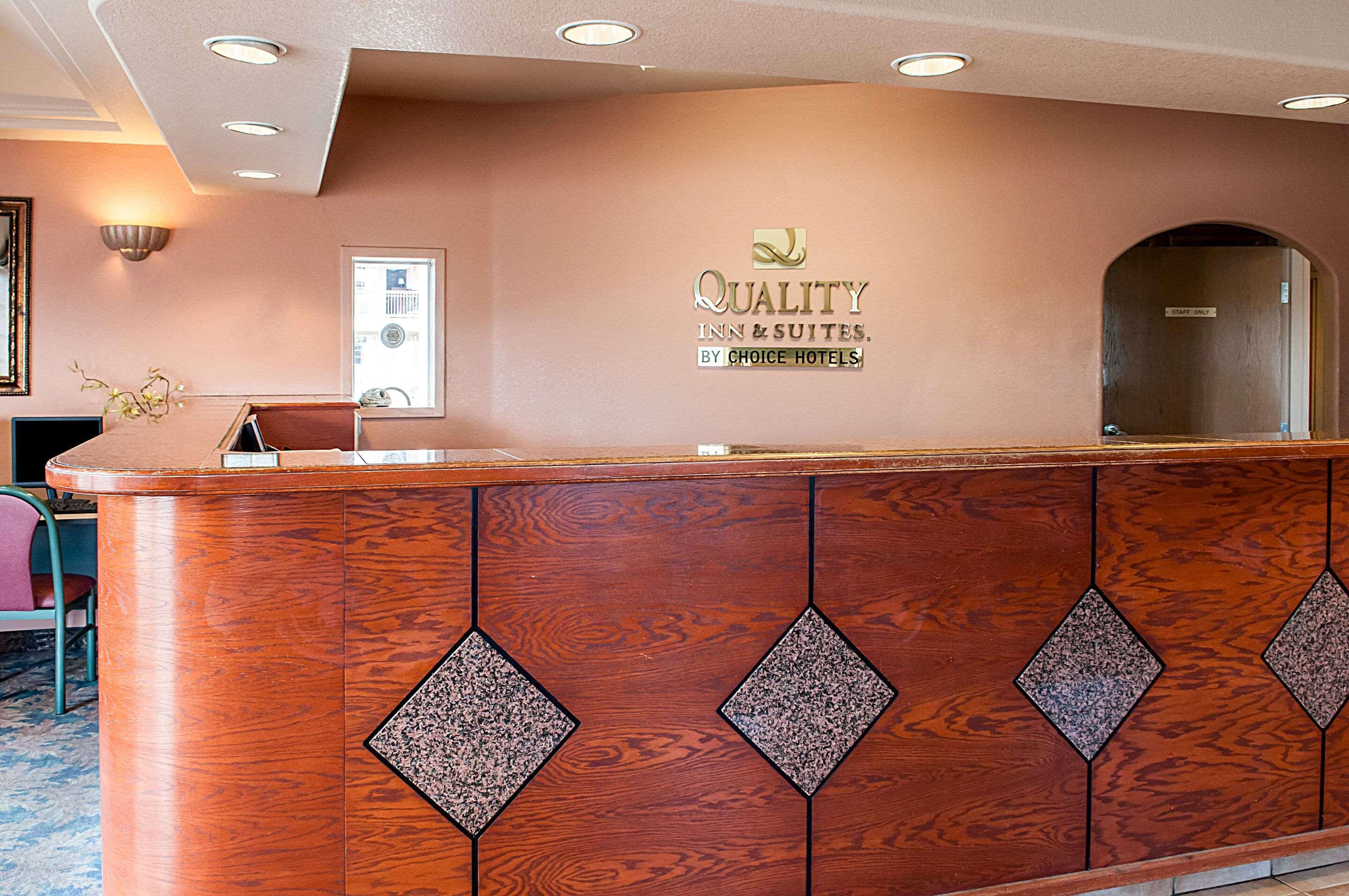 Quality Inn & Suites Las Cruces - University Area Bagian luar foto