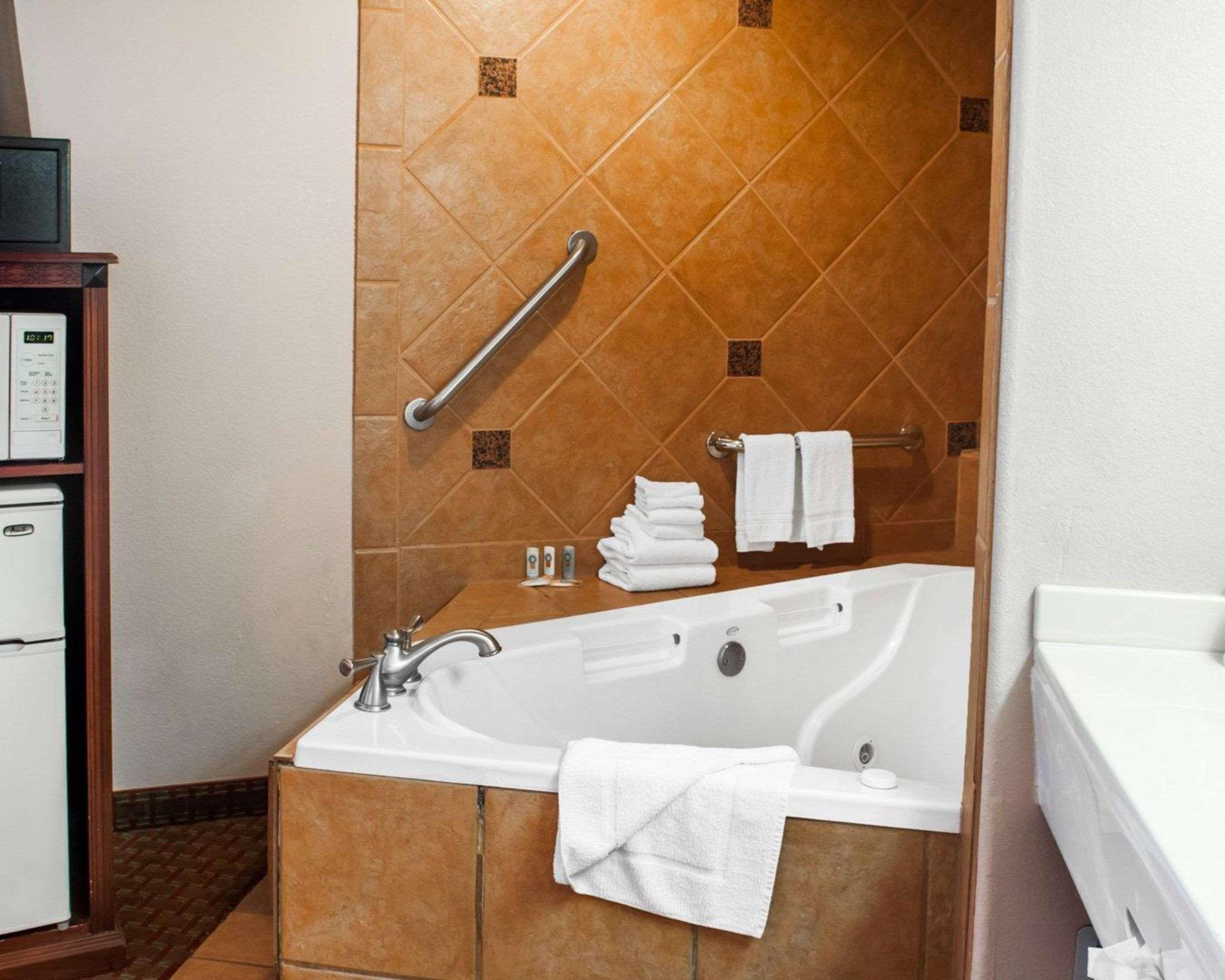 Quality Inn & Suites Las Cruces - University Area Bagian luar foto