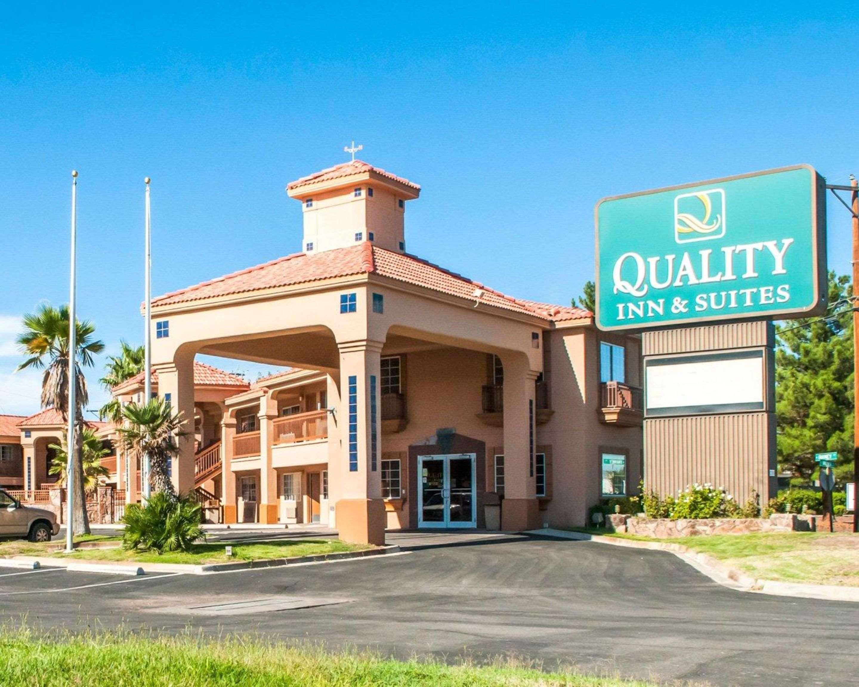 Quality Inn & Suites Las Cruces - University Area Bagian luar foto