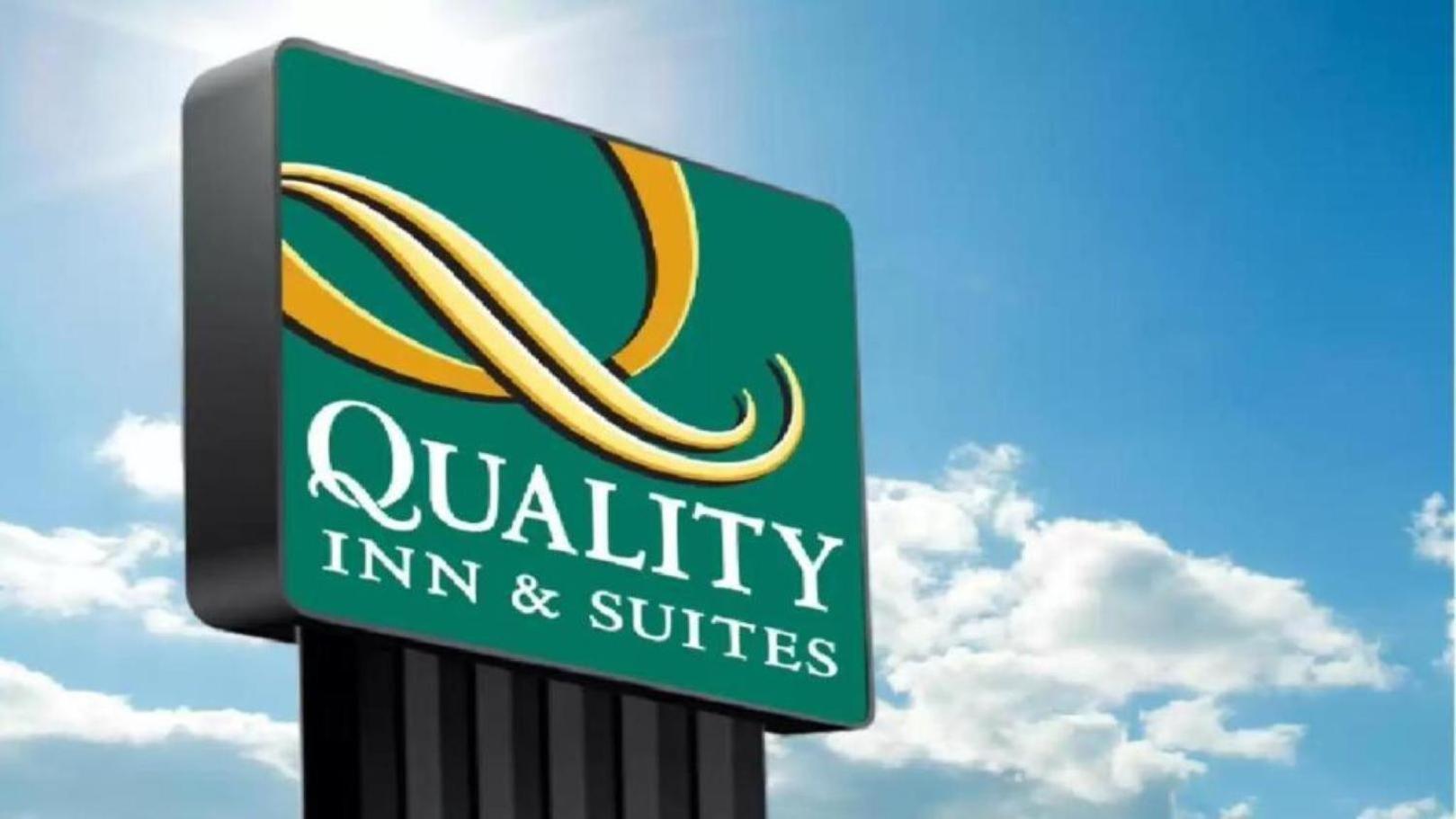 Quality Inn & Suites Las Cruces - University Area Bagian luar foto